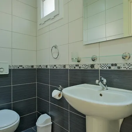 Orka Crystal Vila *